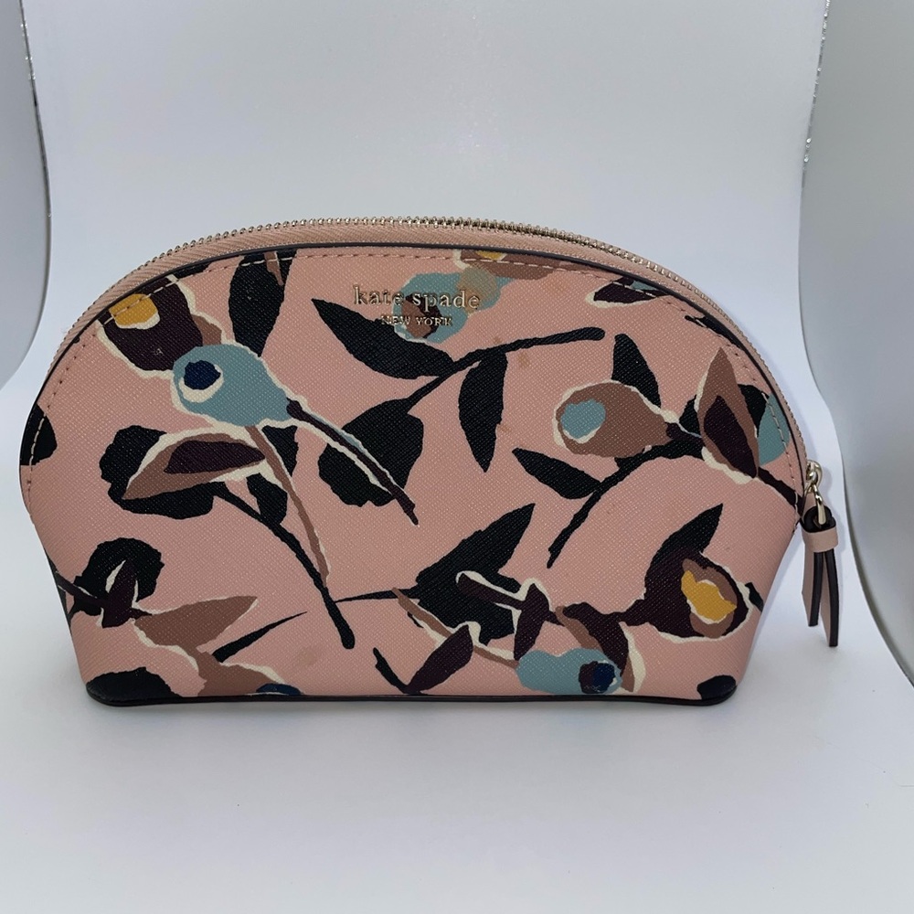 Kate Spade NY Cameron Paper Rose Medium Leather Dome Zip Makeup Case